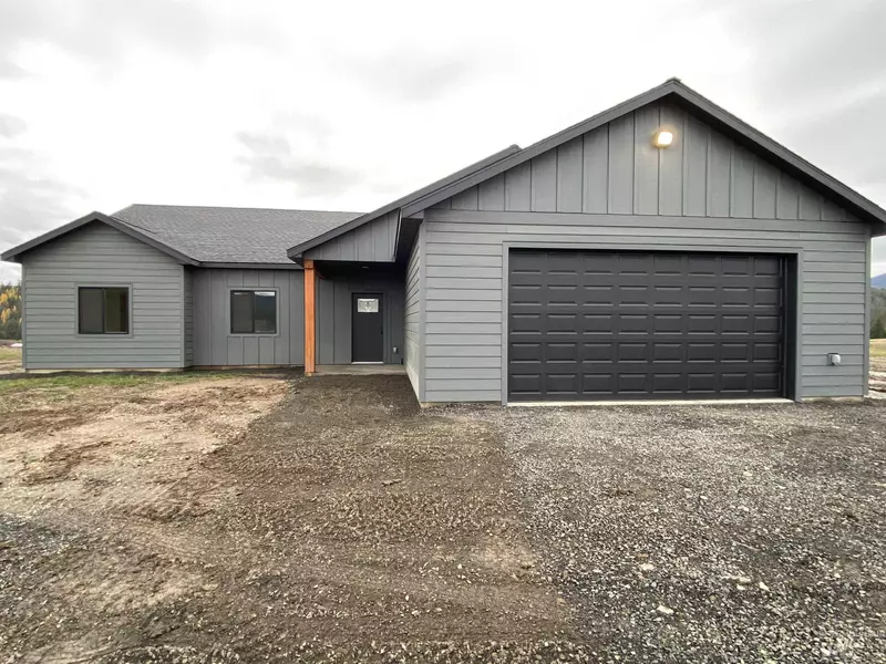 4003 Depot Street, Harvard, ID 83834