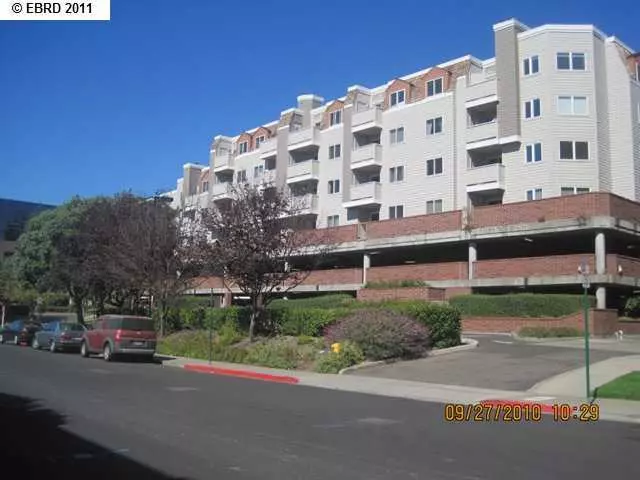 Emeryville, CA 94608,6400 CHRISTIE AVE #4422