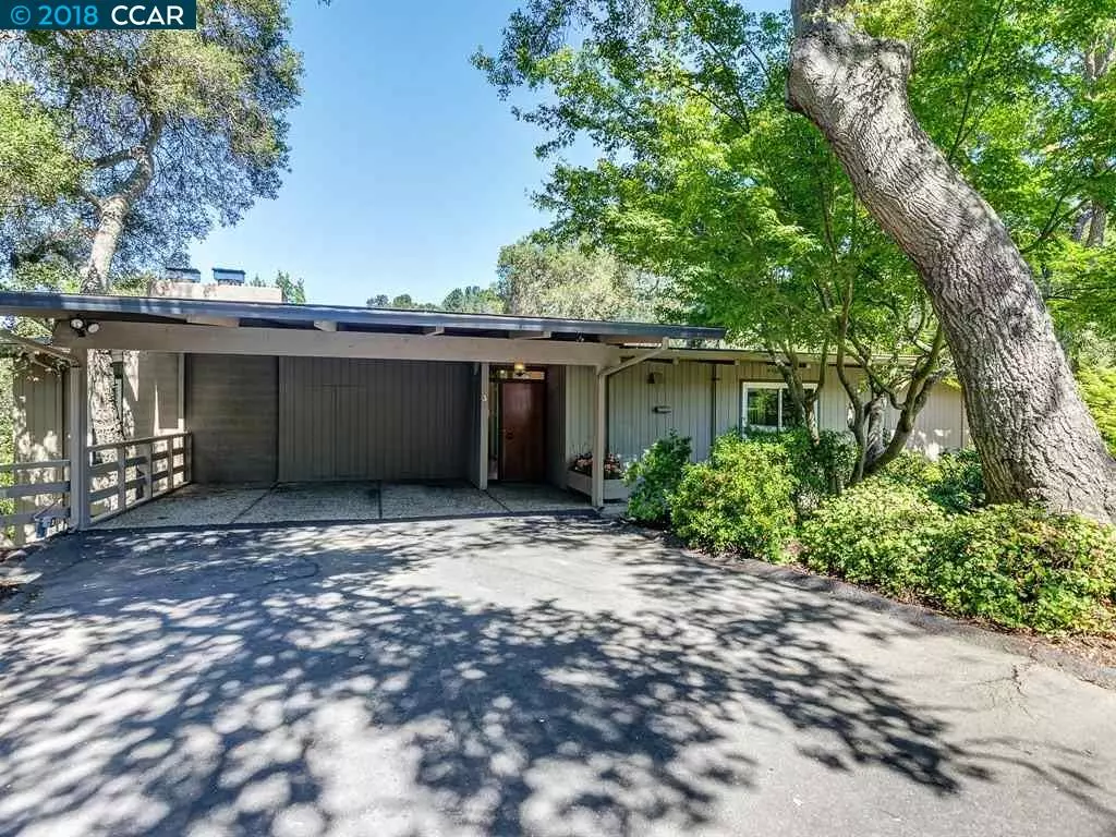 Orinda, CA 94563,3 Charles Hill Place