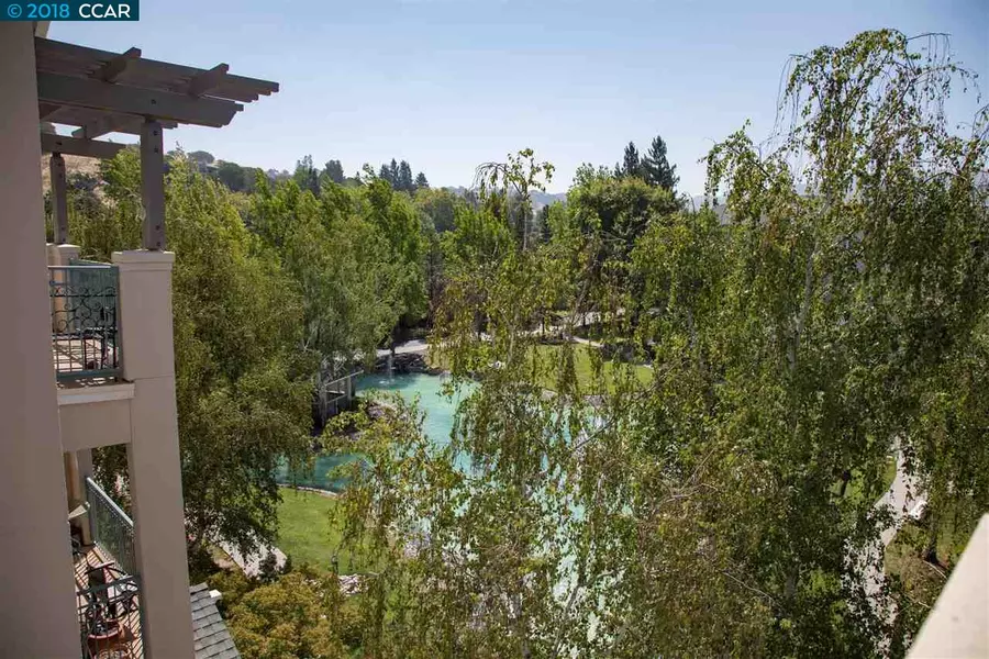 1840 Tice Creek Dr #2424, Walnut Creek, CA 94595