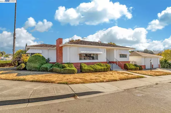 22104 Cameron St, Castro Valley, CA 94546