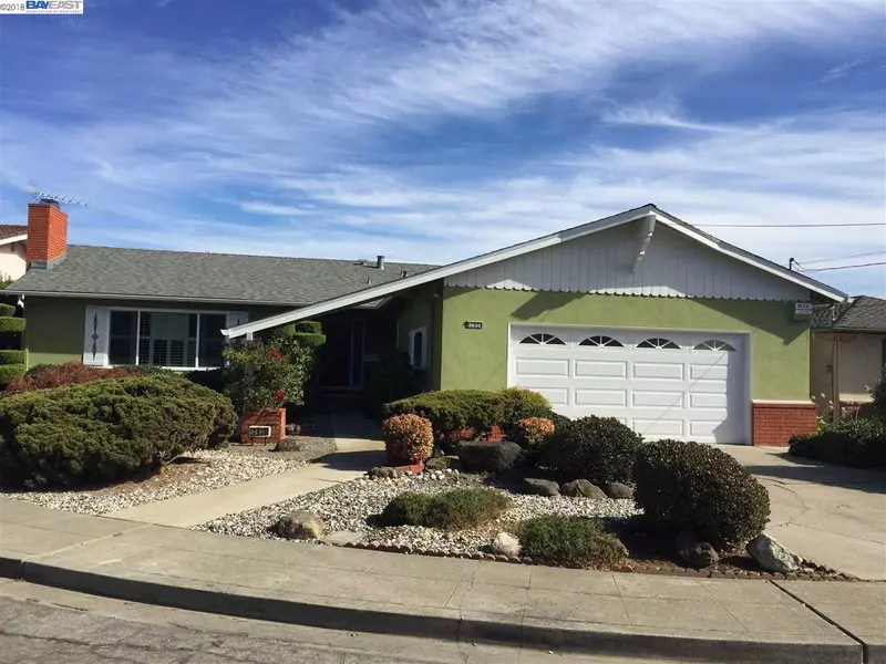 3936 Bonsai Pl, Castro Valley, CA 94546