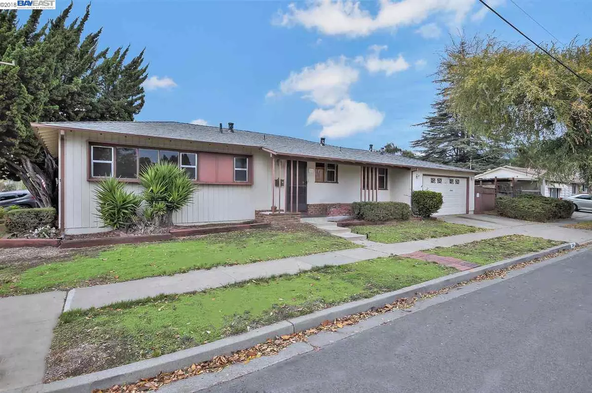 Hayward, CA 94544,284 Rousseau St