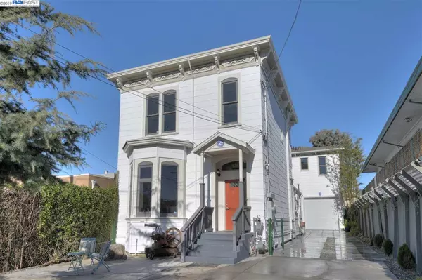 930 36Th St, Oakland, CA 94608