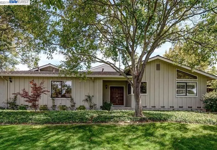 Danville, CA 94526,2235 Oneida Cir