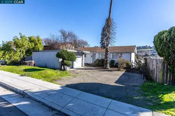 2562 Moyers Rd, Richmond, CA 94806