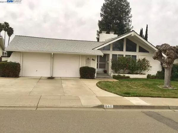 691 Lido Dr, Livermore, CA 94550