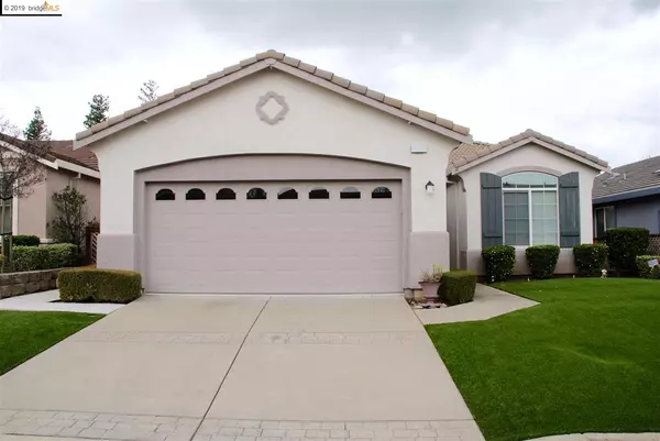 917 Centennial Dr, Brentwood, CA 94513