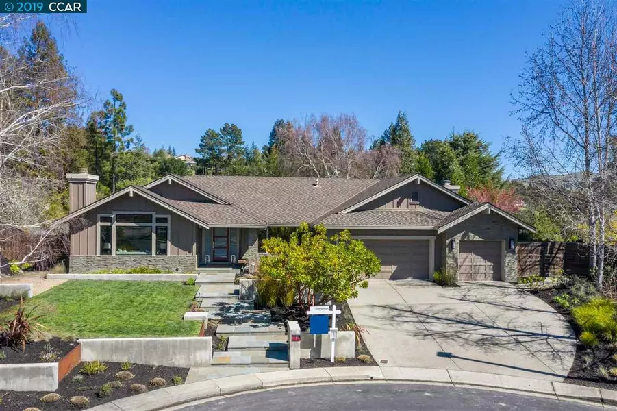 3 Willow Springs Ct, Moraga, CA 94556