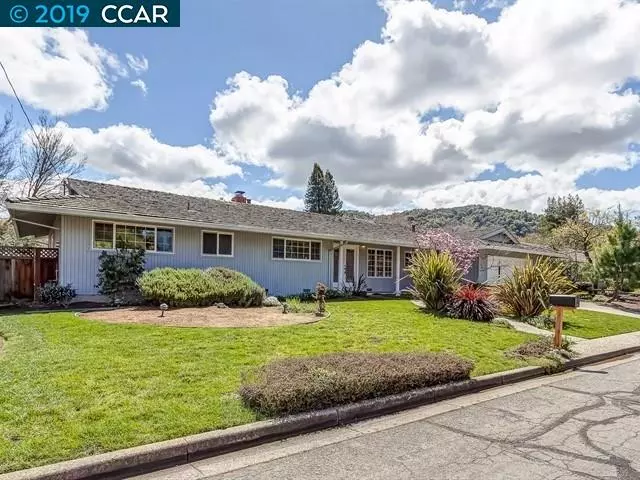 Moraga, CA 94556,22 Sarah Lane