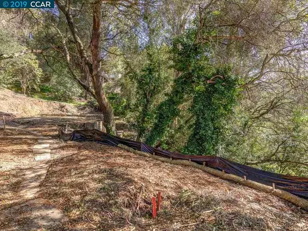 6 Linda Vista, Orinda, CA 94563