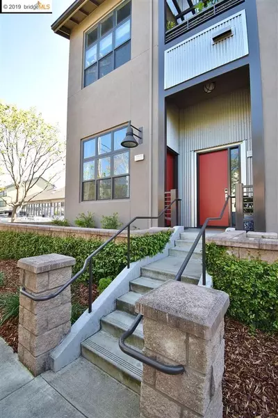 319 Bowsman Court #152, Oakland, CA 94601