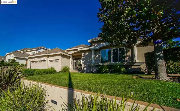 60 E Country Club Dr, Brentwood, CA 94513