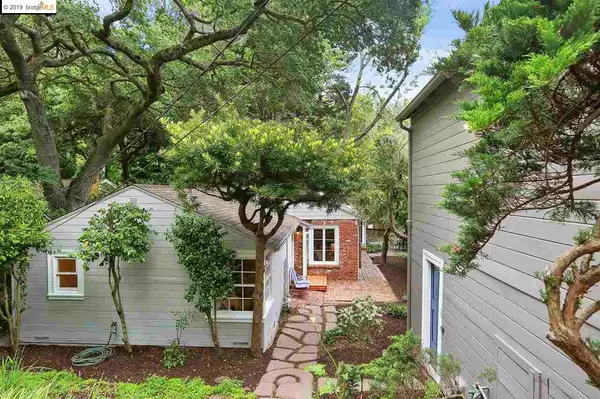 6012 Thornhill Drive, Oakland, CA 94611