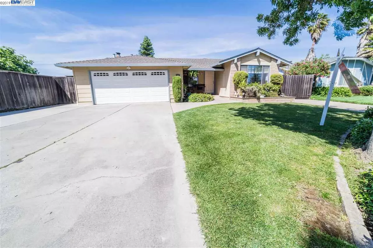 Newark, CA 94560,6122 Guava Pl