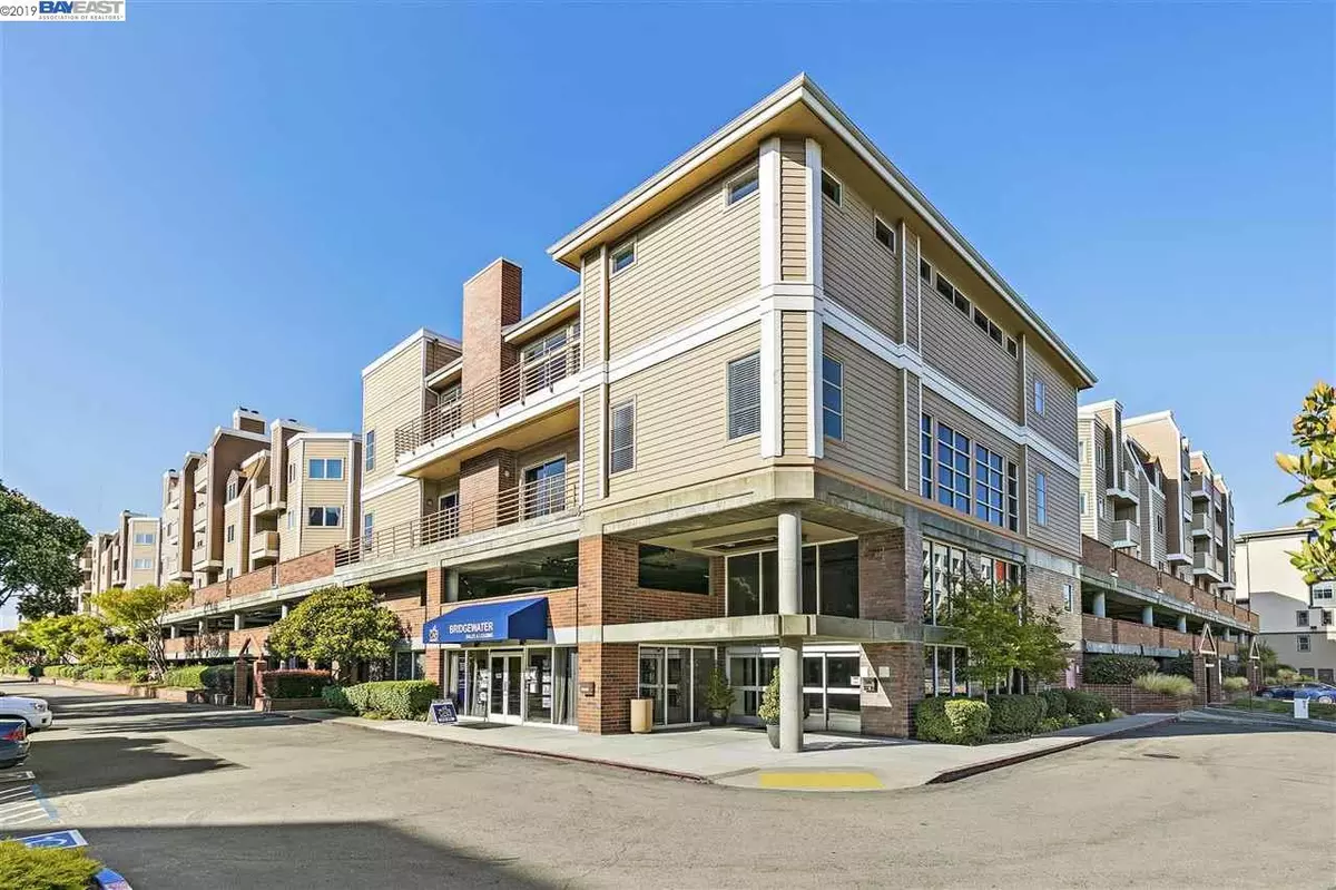 Emeryville, CA 94608,6400 Christie Ave #2207