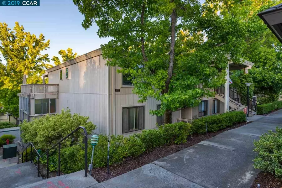 1217 Running Springs Rd #1, Walnut Creek, CA 94595