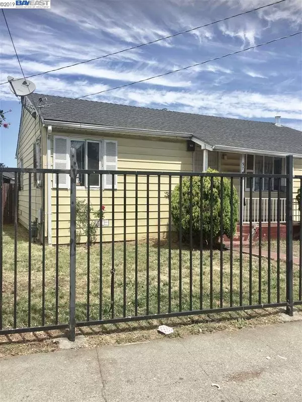 9741 Coral Rd, Oakland, CA 94603