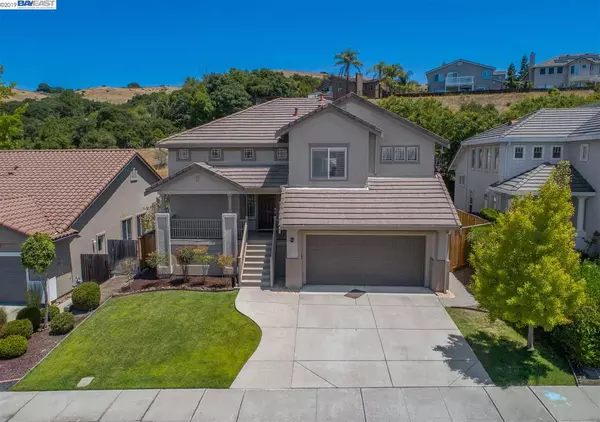 25298 Gold Hills Dr, Castro Valley, CA 94552