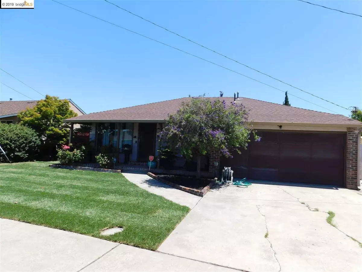 San Leandro, CA 94579,14586 Juniper St