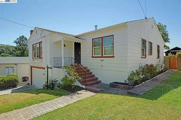 3424 Simmons St, Oakland, CA 94619