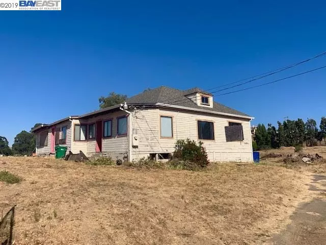 Hayward, CA 94541,3291 D St Lot #2