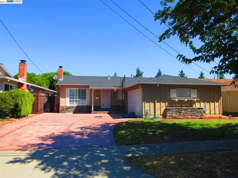 2503 Bradford Ave, Hayward, CA 94545