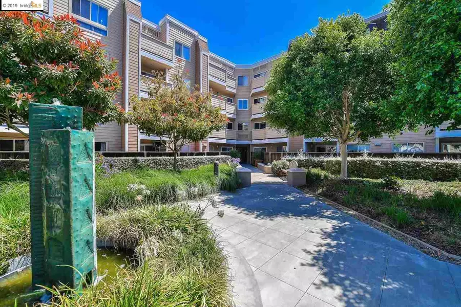 6400 Christie Ave #5208, Emeryville, CA 94608