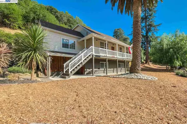 18208 Cull Canyon Rd, Castro Valley, CA 94552