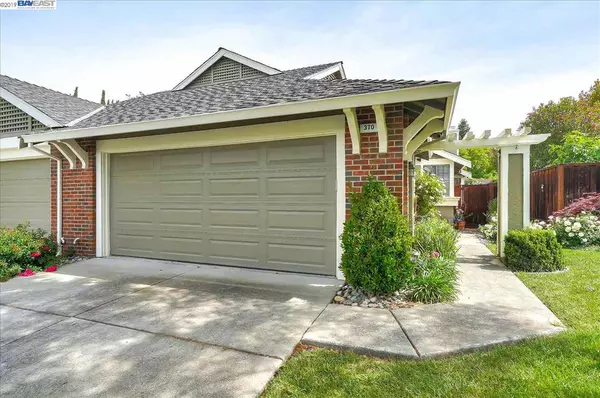 370 Bridgeside Cir, Danville, CA 94506