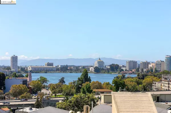 525 Mandana Blvd #401, Oakland, CA 94610