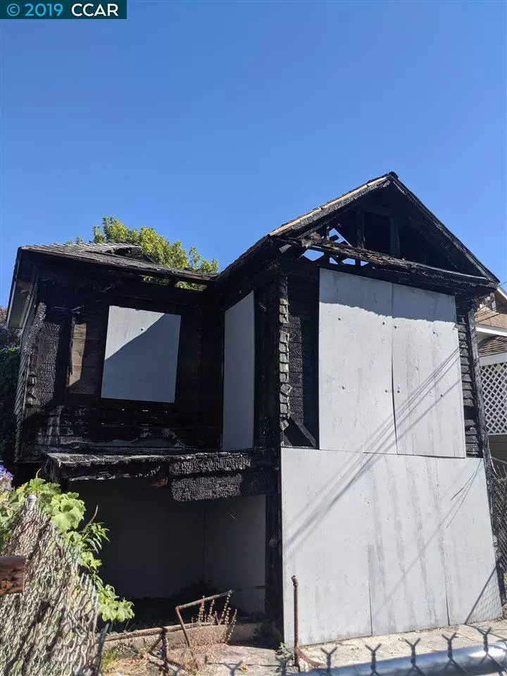 Oakland, CA 94621,5916 Hayes St