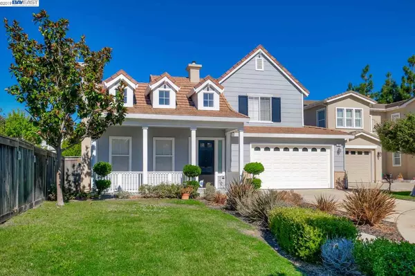 121 Larkspur Bay, Hercules, CA 94547