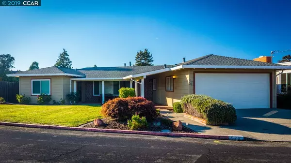 572 Summit Dr, Pinole, CA 94564