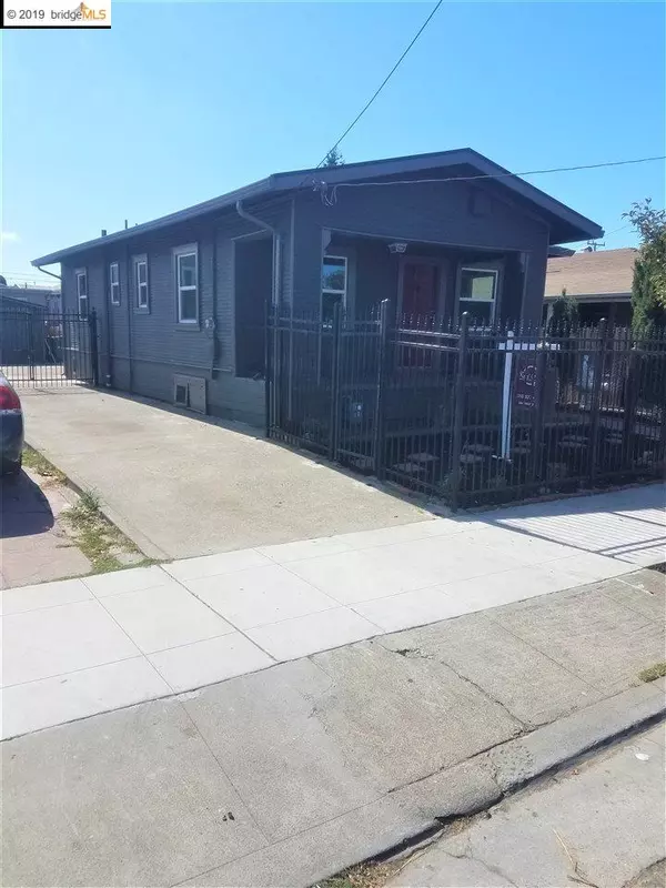 1218 Seminary Ave, Oakland, CA 94621