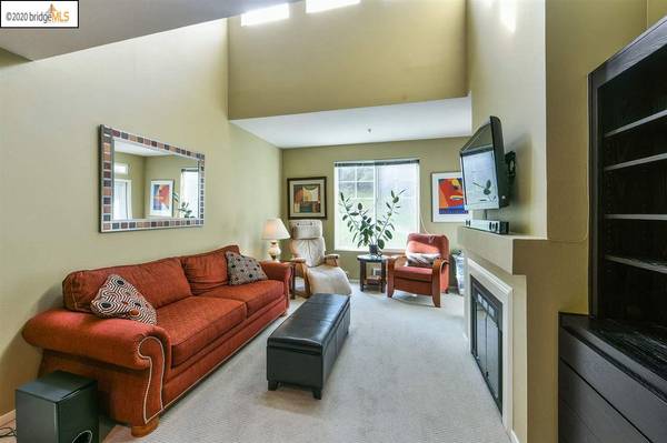 320 Caldecott Ln #314, Oakland, CA 94618