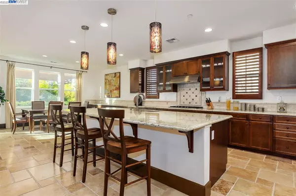 2988 Alves Ranch Rd, Pittsburg, CA 94565