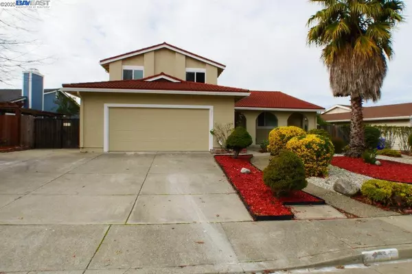 235 Beechnut Dr, Hercules, CA 94547