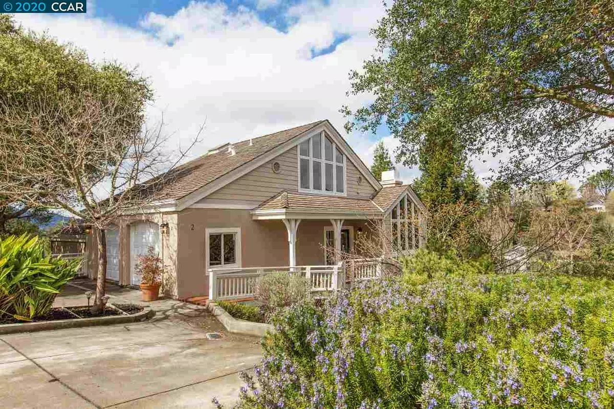 Orinda, CA 94563,2 Patrick Ln