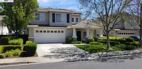 831 Saddleback Cir, Livermore, CA 94551