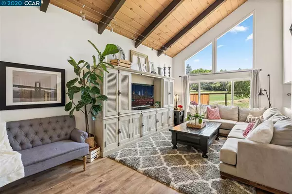 125 Sand Wedge Place, Walnut Creek, CA 94598