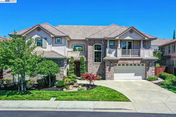 2815 Lochgreen Way, Dublin, CA 94568