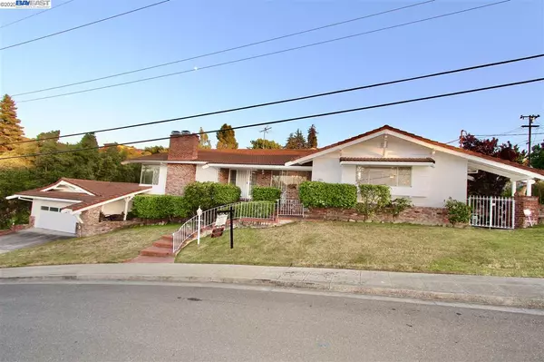 1801 Astor Dr, San Leandro, CA 94577