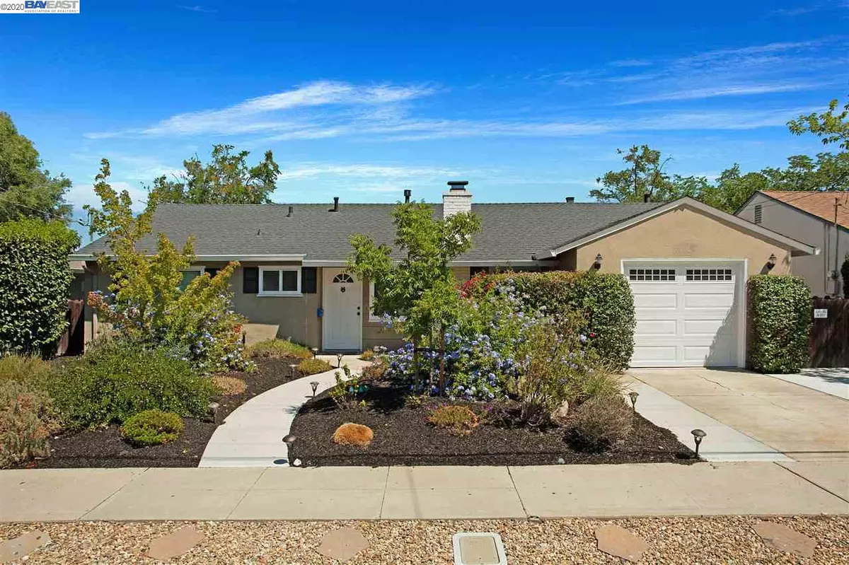 Livermore, CA 94550,3832 Princeton Way