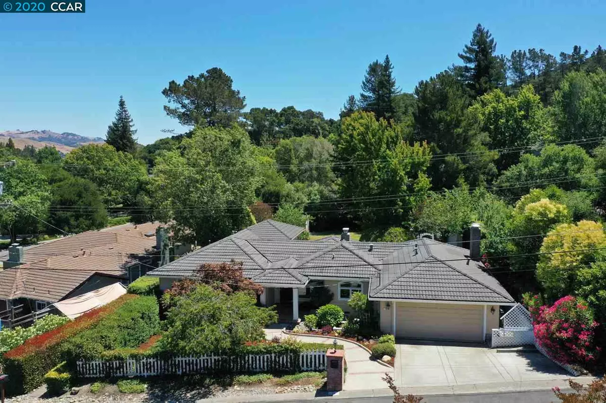 Orinda, CA 94563,10 Rita Way