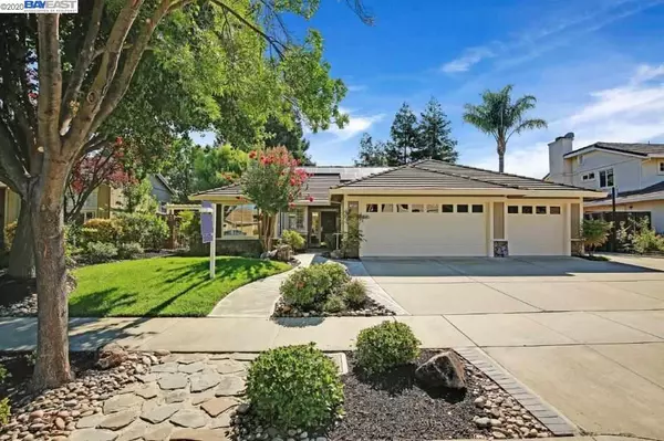 1004 Jessica Dr, Livermore, CA 94550