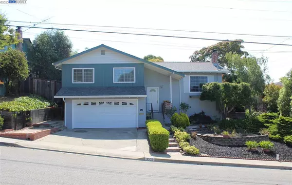 3539 Arcadian Ct, Castro Valley, CA 94546