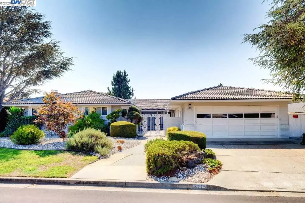 Hayward, CA 94542,3715 Oakes Drive