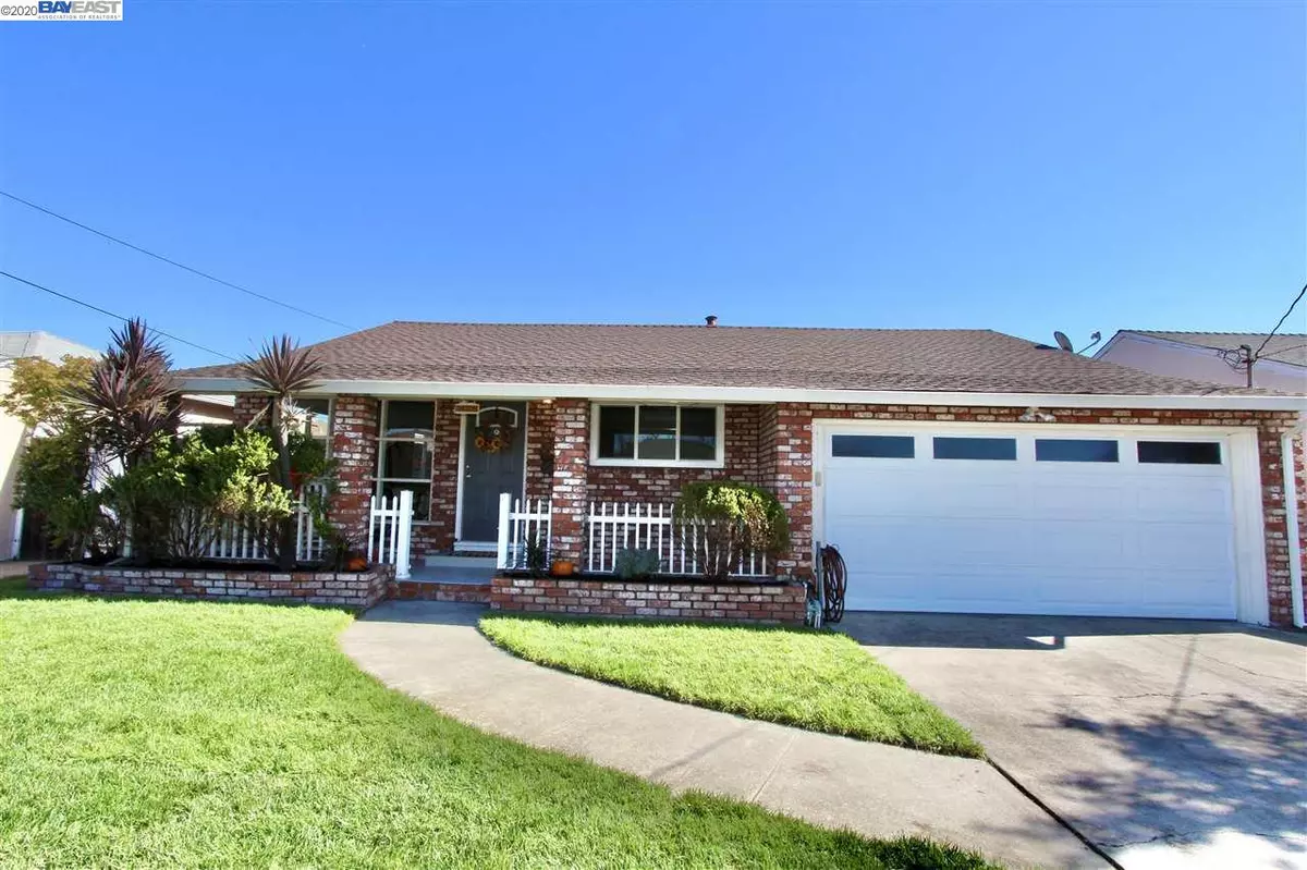 San Leandro, CA 94579,14326 Cypress St