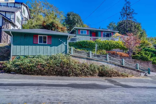 18176 Walnut Rd, Castro Valley, CA 94546